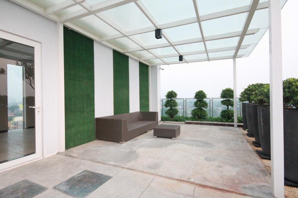 Harvia Suites Kebon Jeruk Yakarta Exterior foto