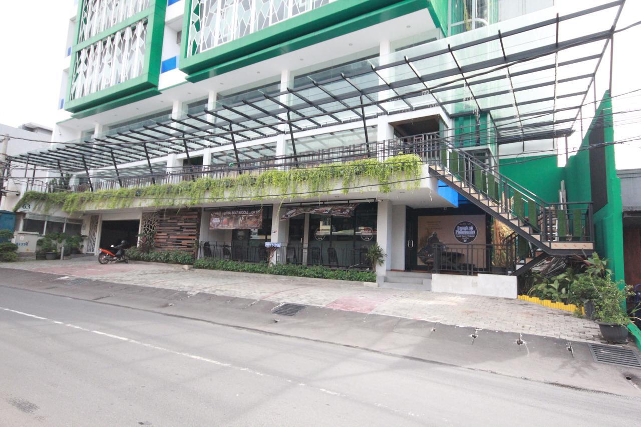 Harvia Suites Kebon Jeruk Yakarta Exterior foto