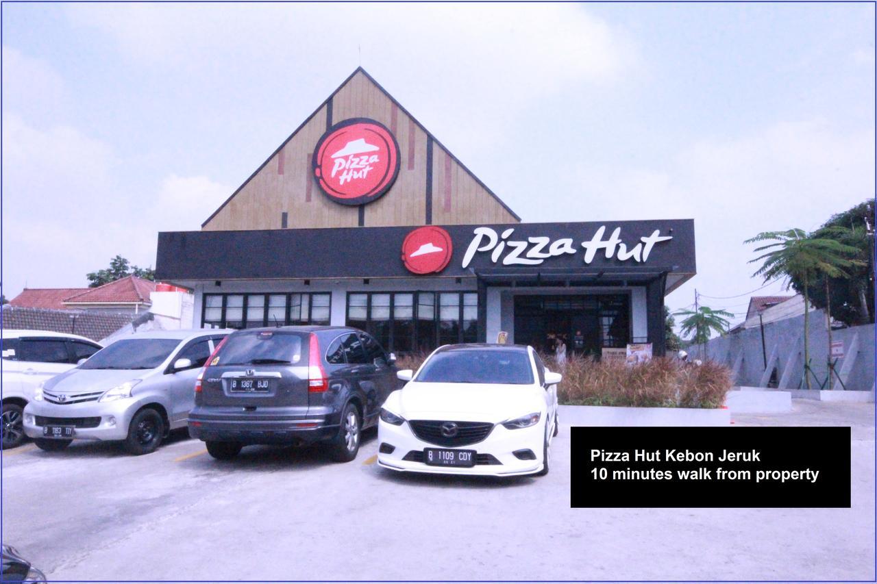 Harvia Suites Kebon Jeruk Yakarta Exterior foto
